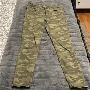 American Eagle Camouflage Super Skinny Jean